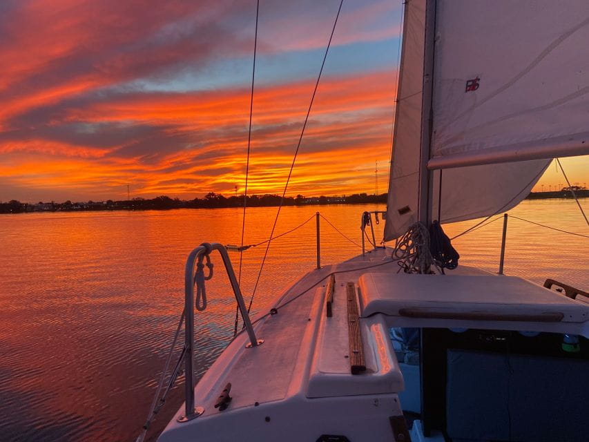 Orlando: Private Sunset Sailing Trip on Lake Fairview - Sailing Lesson