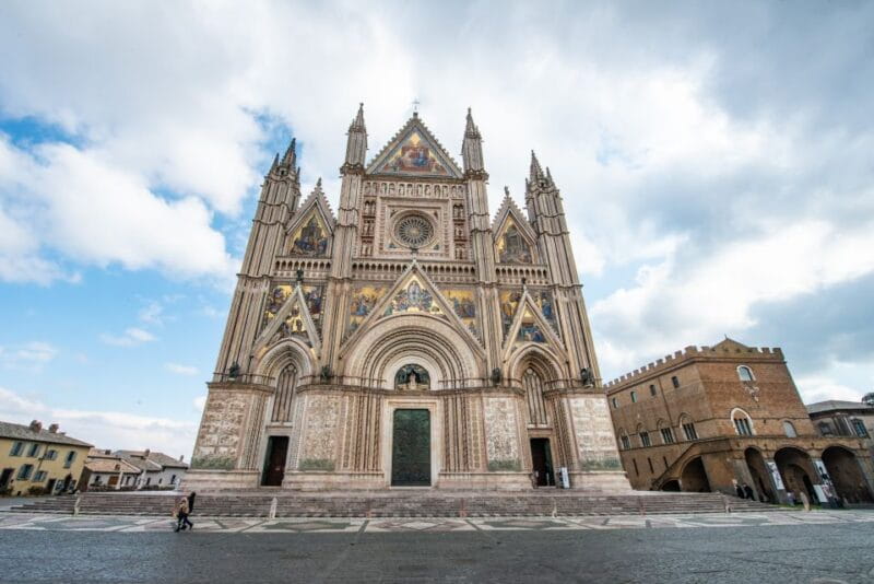 Orvieto Walking Tour including Duomo tickets - Discovering Orvieto: A Guided Walk Through Italy’s Hidden Gem