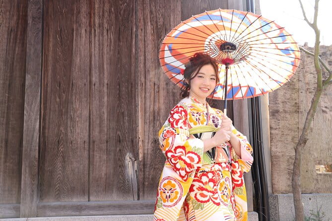 Osaka 6 Hr Private Guided Tour & Kimono Experience - Kimono Wearing Experience
