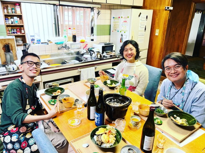 Osaka Authentic Tempura & Miso Soup Japan Cooking Class - Local Ingredients and Engagement