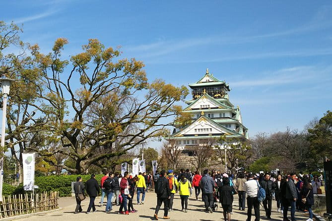 Osaka Castle & Dotonbori Lively One-Day Walking Tour - Exploring Osakas History and Heritage