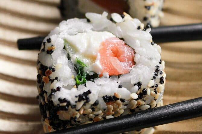 Osaka Delights: Traditional Japanese Food Tour - Highlights of the Tour: What to Expect