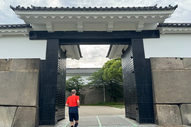 Osaka Explore Every Bit of Osaka Castle in 3 Hours - Meeting Your Expert Guide