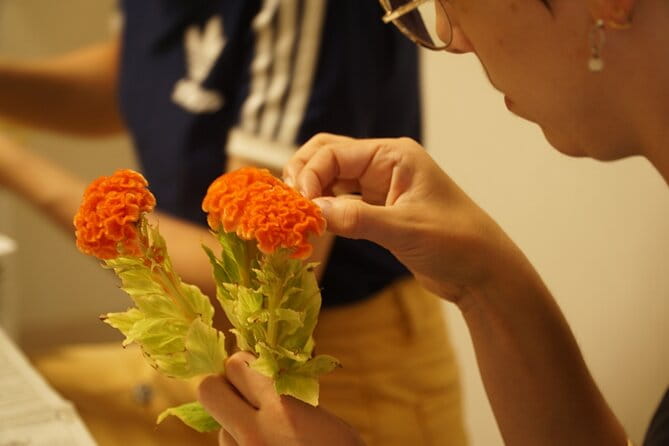 Osaka Learning Ikebana With a Sogetsu School Master - Key Points