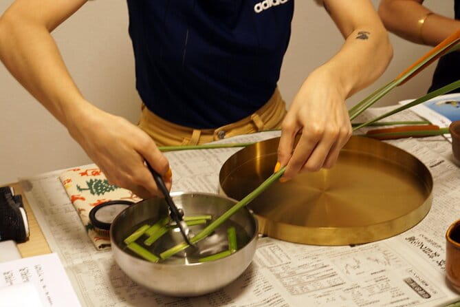 Osaka Learning Ikebana With a Sogetsu School Master - Materials Provided for Your Ikebana Journey