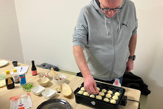 Osaka Okonomiyaki Cooking Class How to Make It at Home - Pairing Okonomiyaki With Beverages