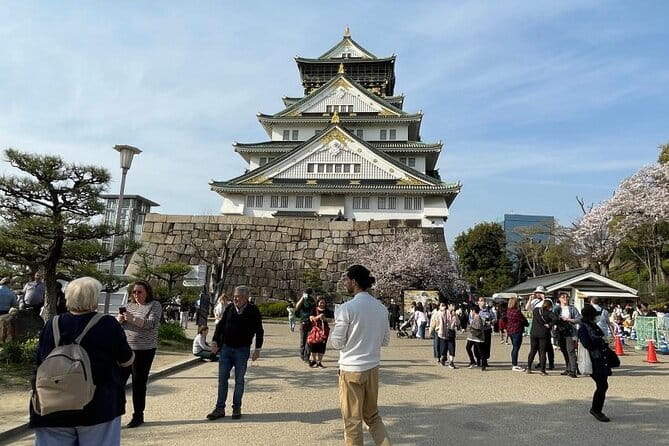 Osaka: Osaka Castle Tower Private Guided Tour in 90 Minutes - Highlights of the Experience