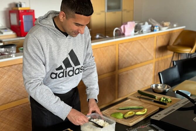 Osaka Ramen and Gyoza Cooking Class Experience - Tips for Participants