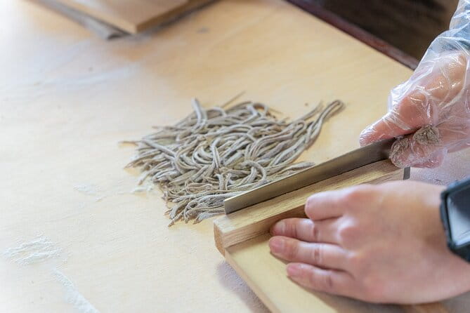 Oshinohakkai Soba Making and Cooking Class From Yamanashi - Hands-on Participation and Skill Development