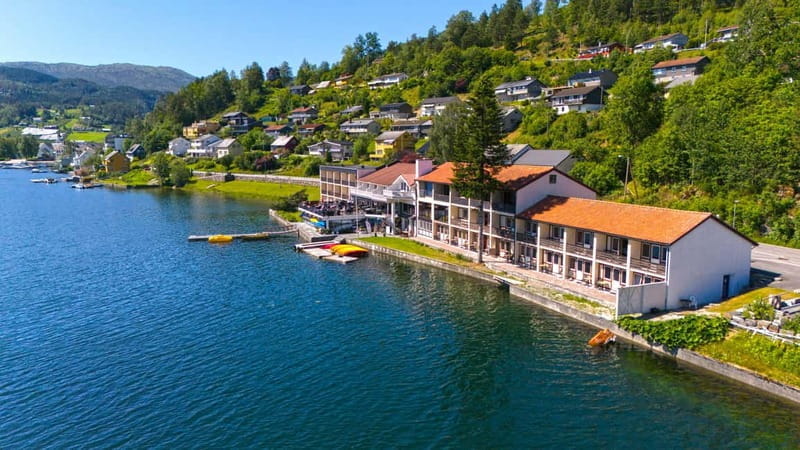 Oslo: 3-Day Western Fjords Tour with Bus and Hotel - Key points / Takeaways