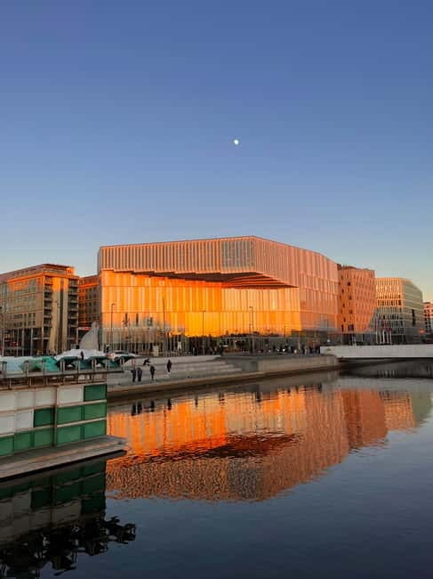 Oslo: Visit Iconic spots with Local & Private Photographer - FAQ