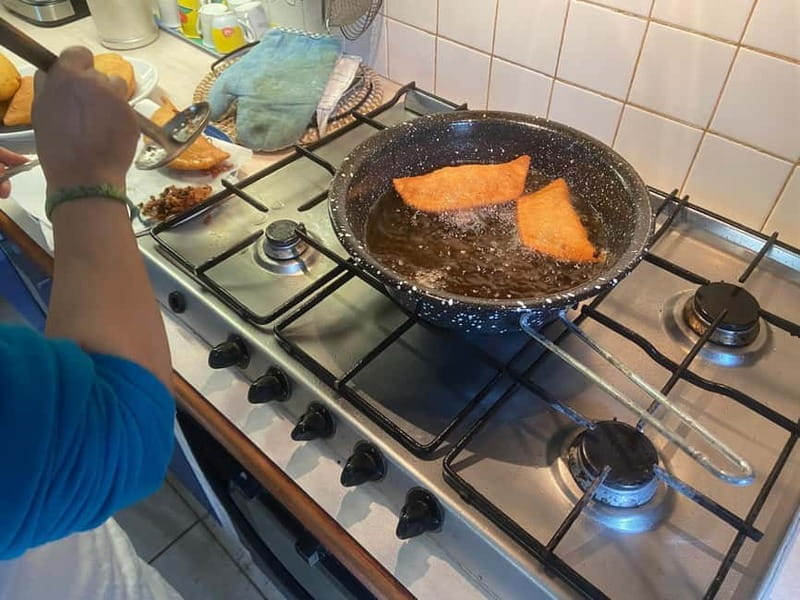 Ostuni: cooking class for fried panzerotti and puccitedde - Who Will Love This Experience?