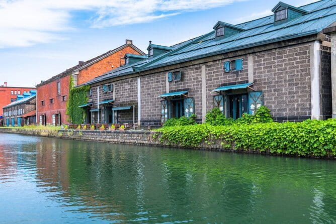 Otaru 6hr Private Trip With Government-Licensed Guide - Key Points