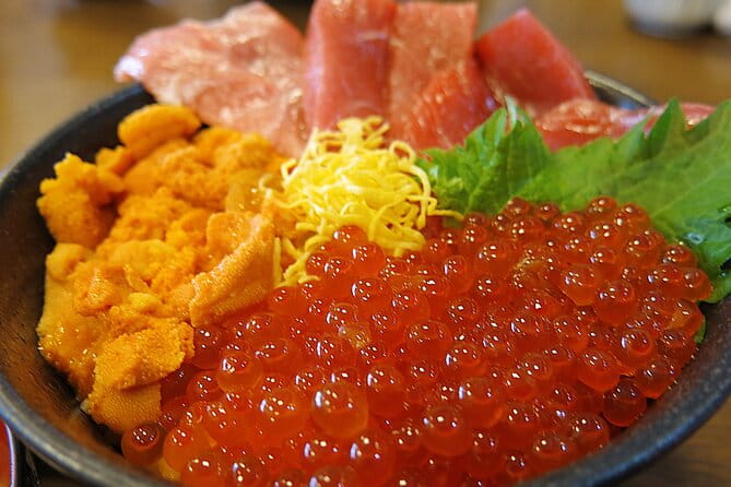 Otaru Canal Private Sightseeing Tour From Sapporo Station - Discovering Mount Tengu