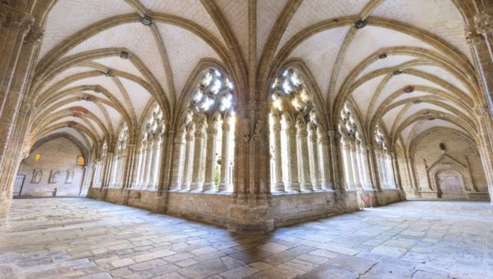 Oviedo: Guided Tour to the Cathedral With Tickets - Booking Process