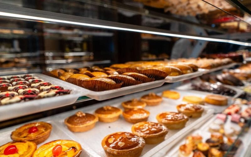 Oviedo : Tour with tasting of Moscovitas and other Asturian sweets - The Experience in Detail: What You Can Expect