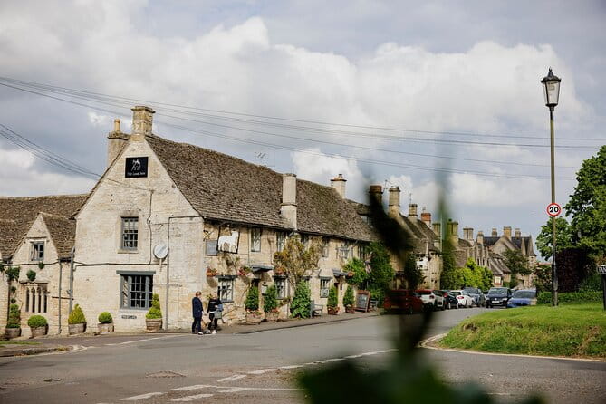 Oxford and Cotswolds Tour with Country Pub Lunch from London - Key Points / Takeaways