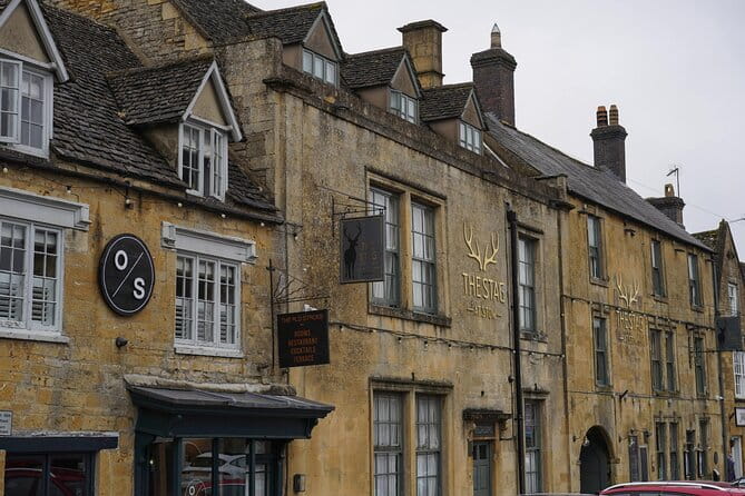 Oxford and Cotswolds Tour with Country Pub Lunch from London - FAQs