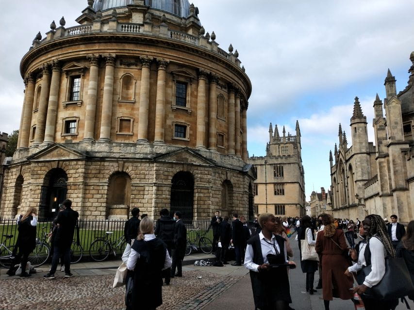 Oxford: Harry Potter Insights Divinity School Group Tour - Tour Languages