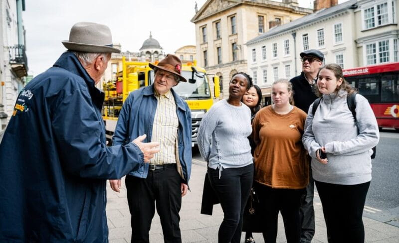 Oxford: Historic Pubs & Taverns Guided Walking Tour - Key points / Takeaways