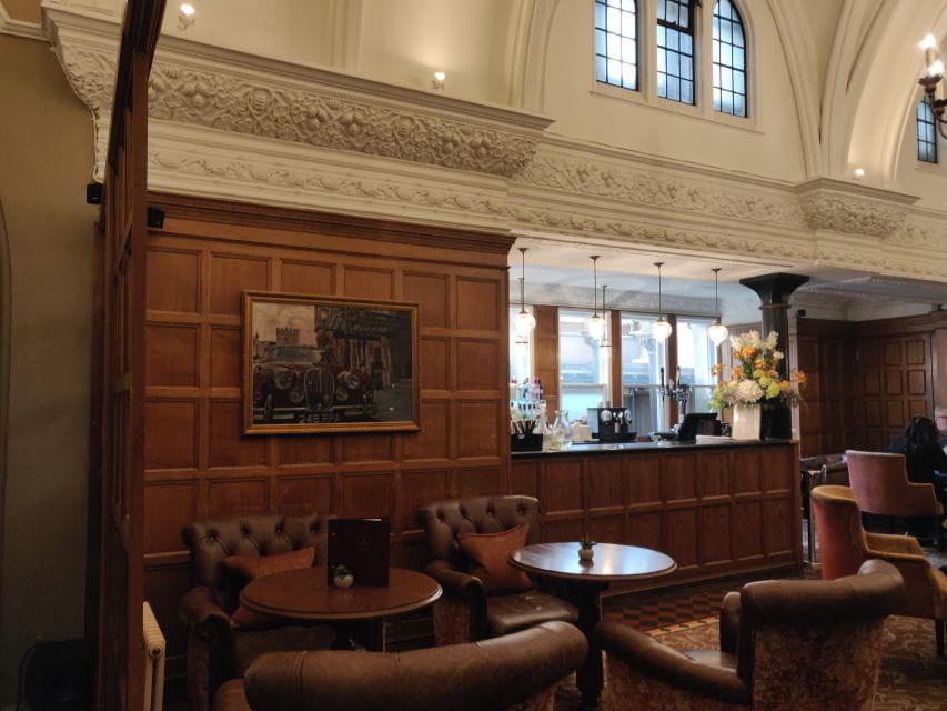 Oxford of Morse, Lewis and Endeavour - Exploring Filming Locations