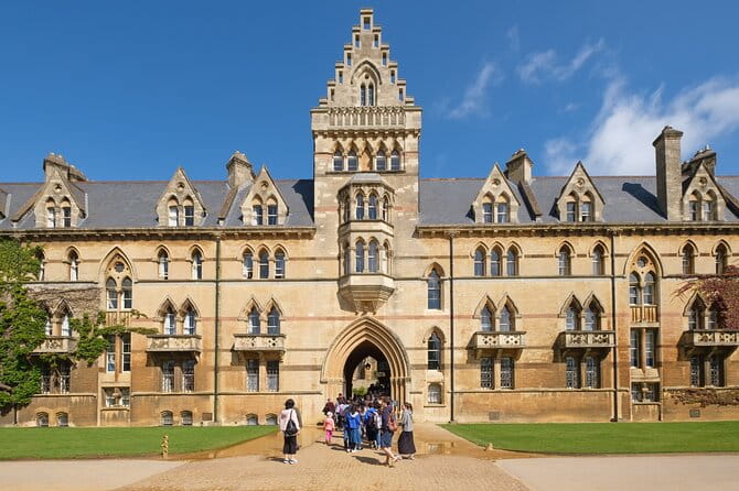 Oxford Private Day Trip from London  Sightseeing & Lunch - Exploring Oxford’s College Courts and Harry Potter Vibes