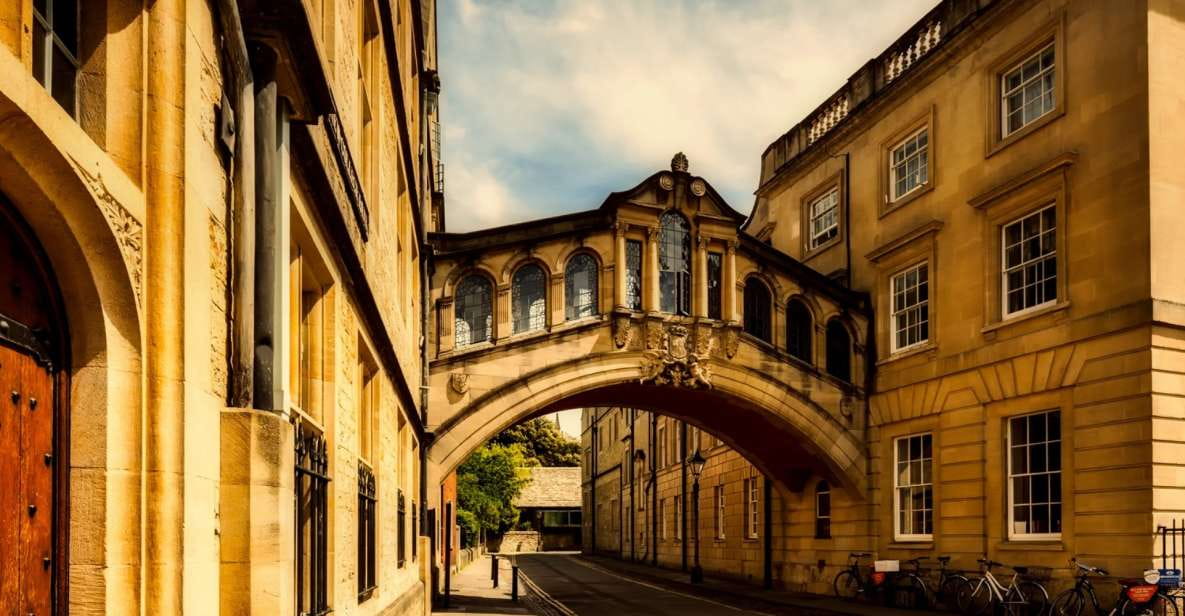 Oxford: Self-Guided Highlights Scavenger Hunt & Tour - Languages Available