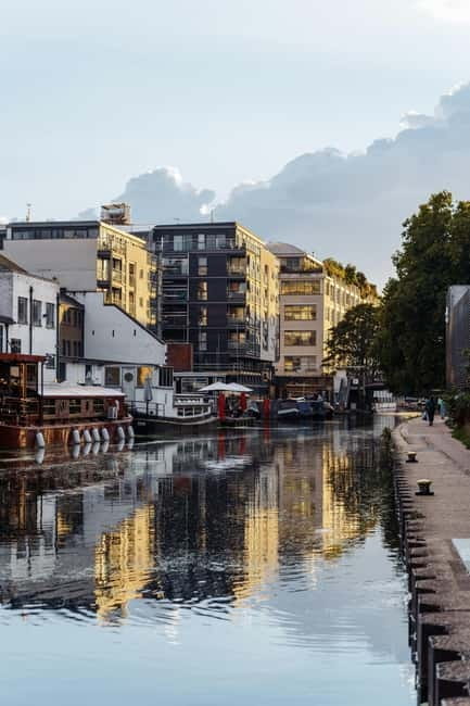 Paddington Bear Tour in London - Paddington in Notting Hill: Market, Houses, and Mr. Gruber