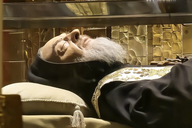 Padre Pio's Shrine in San Giovanni Rotondo from Bari (Apulia) - Key points / Takeaways