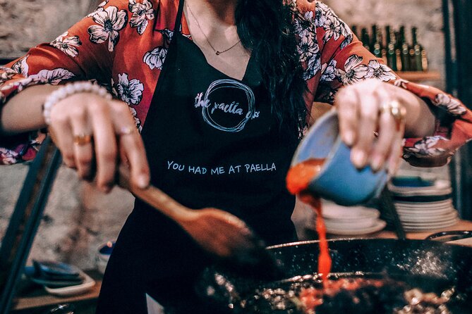 Paella Experience and Bottomless Wine in Barcelona - Cultural Immersion