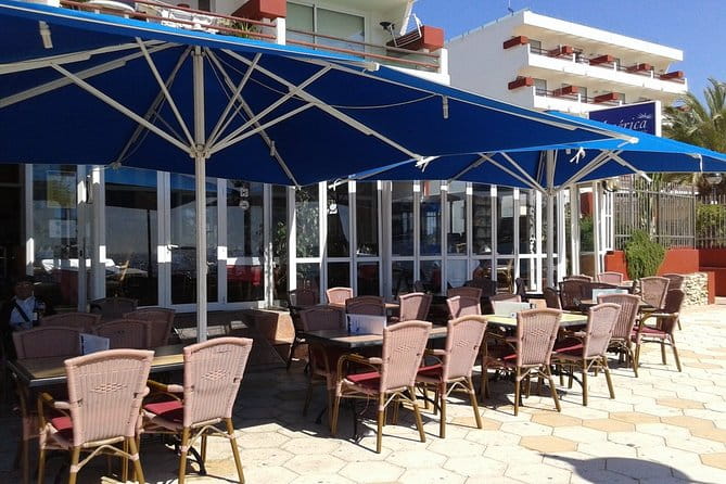 Paella with 1 lt of Sangria at Restaurante America - FAQ