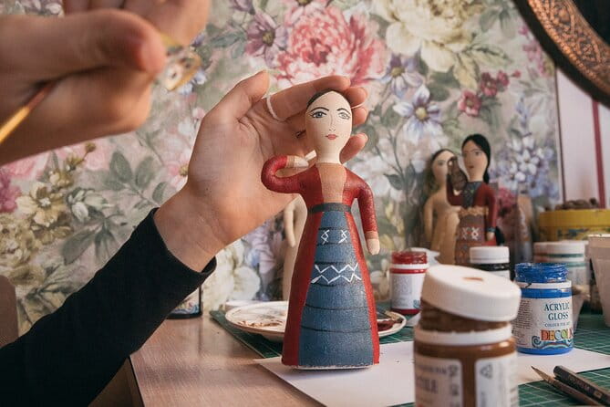 Paint Your Own Traditional Doll - The Miniature Painting: Mastering Ancient Techniques