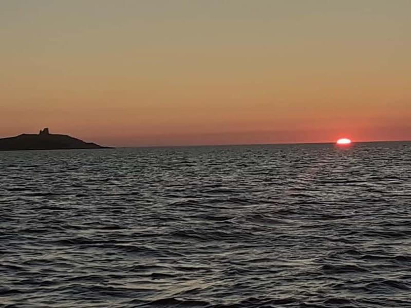 Palermo: Dinghy tour at sunset with aperitif - Who Should Consider This Tour?