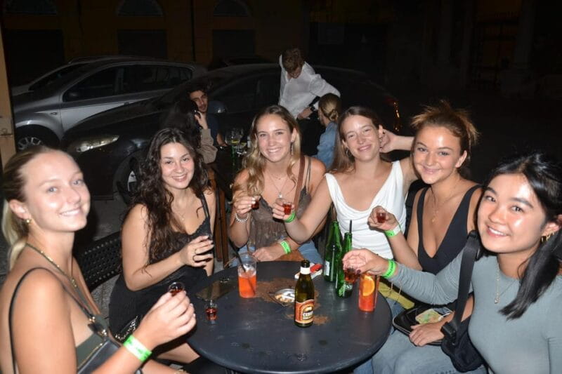 Palermo: Guided Bar Crawl with Shots and Discounts on Drinks - FAQ