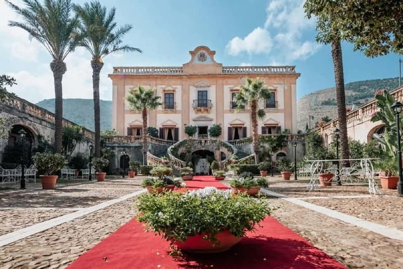 Palermo: lunch in a historic villa between art and cuisine - Entering a Sicilian Baroque Treasure