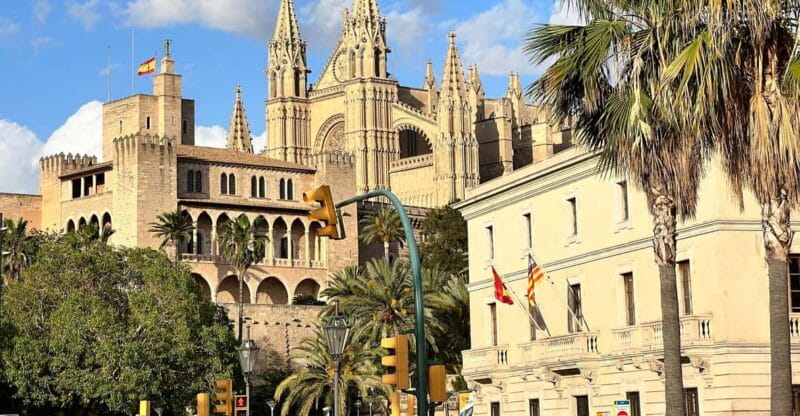 Palma authentically. City tour with snacks and wine - Price and Value Consideration