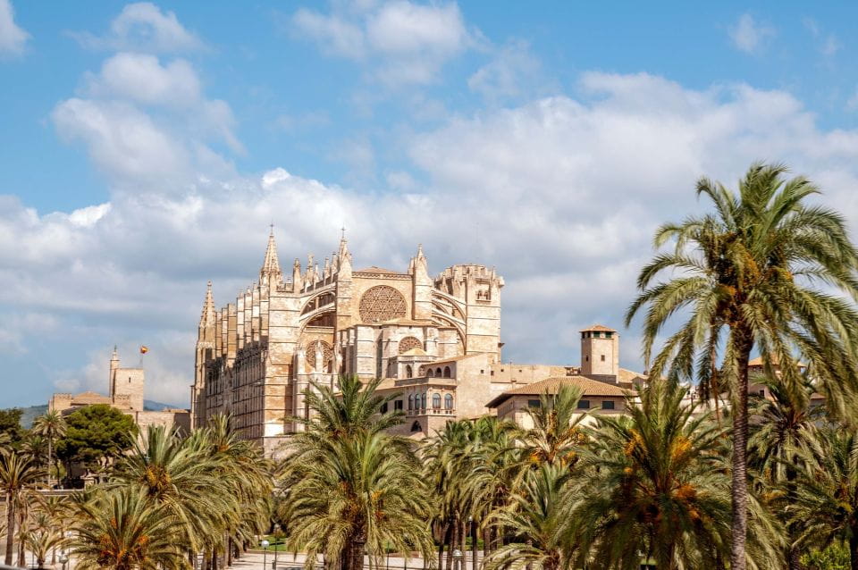 Palma De Mallorca: City Sightseeing Hop-On Hop-Off Bus Tour - Experience and Itinerary