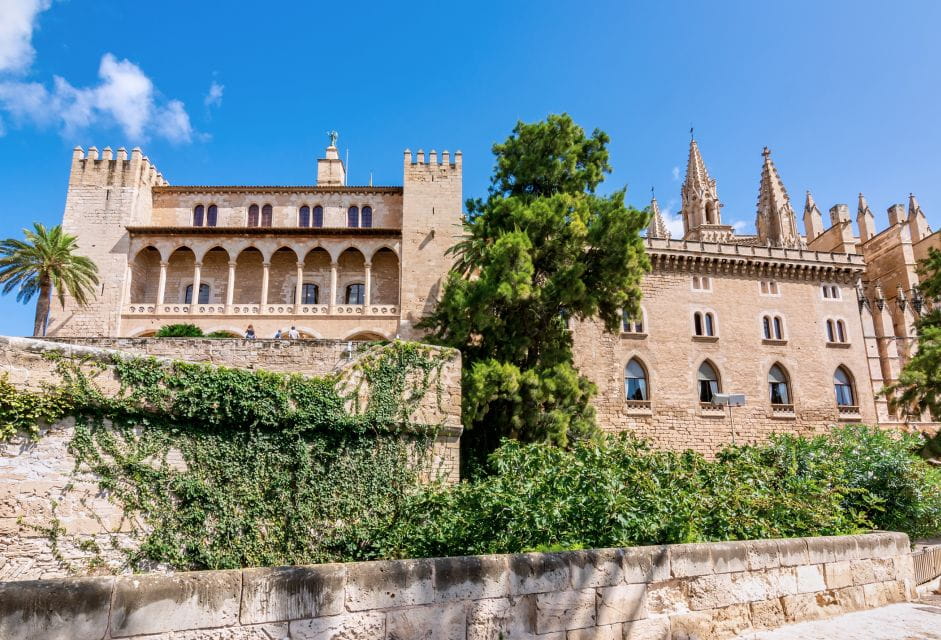 Palma De Mallorca: La Almudaina Palace Entry Ticket - Key Points