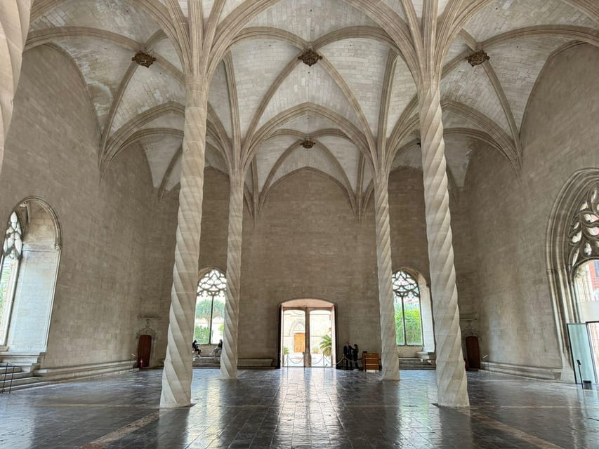 Palma De Mallorca Old Town Guided Bike Tour - Itinerary Highlights