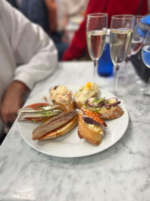 Palma de Mallorca: Private Guided Walking Tour with Tapas - Market Visit: The Pulse of Local Life