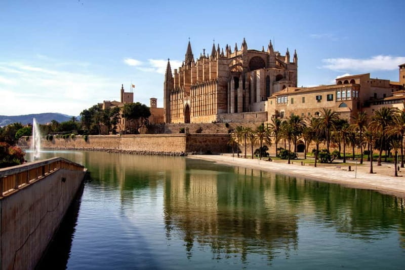 Palma: Old Town Guided Tour with Cathedral Skip-the-Line - Key Points / Takeaways