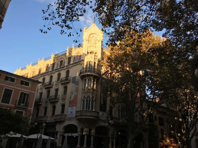 Palma Old Town Insider Tour with visit of the Cathedral - The Cathedral: A Masterpiece with a Story