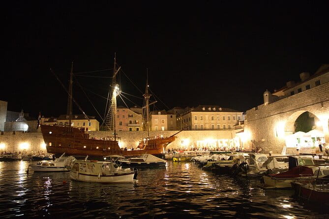 Panoramic Night Cruise from Dubrovnik with Karaka - Value and Practicality