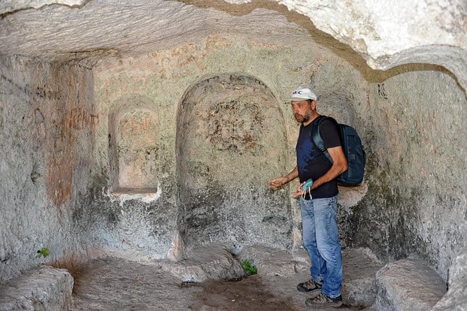 Pantalica nature history and archeology - Exploring Pantalica: A Natural and Archaeological Treasure