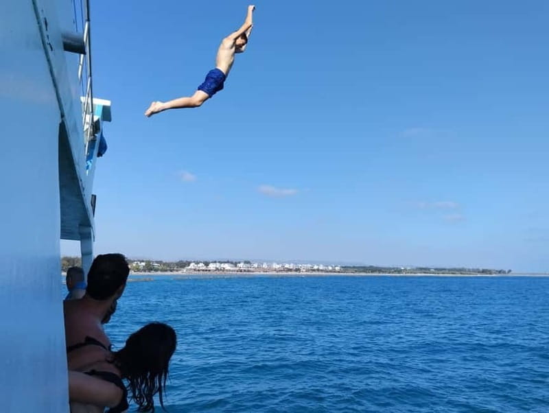 Paphos: Glass Bottom Boat Trip with Swimming or Snorkeling - Key points / Takeaways