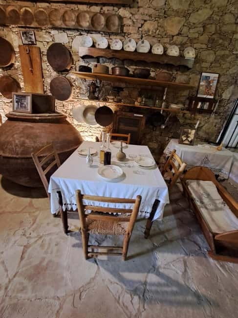 Paphos: Troodos Mountains Jeep Tour with Wine Tasting - What Makes This Tour Stand Out?