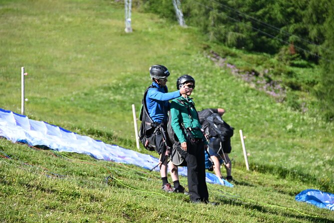 Paragliding and Tandem Flights in the Stubai Valley - Meeting and End Point