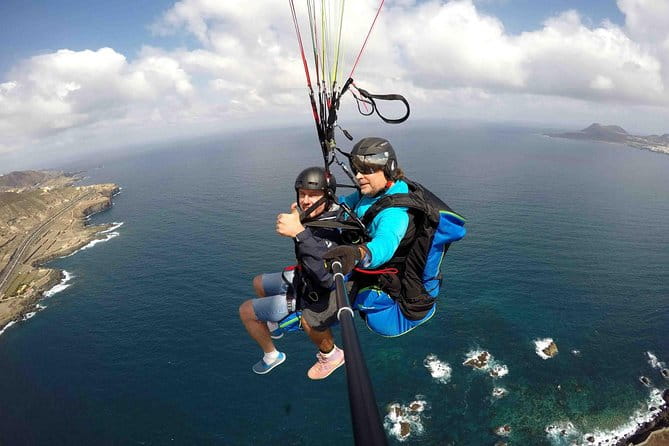 Paragliding Tandem Flight in Las Palmas de Gran Canaria - The Ascent and Takeoff