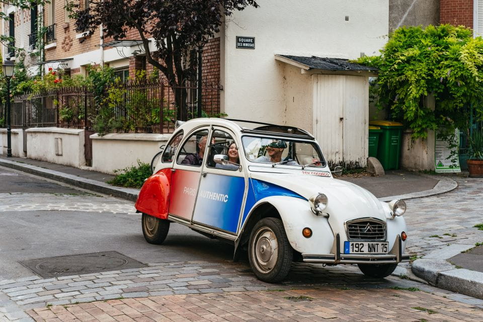 Paris: 1-Hour Vintage Citroen 2CV Tour - Private Driver and Guide