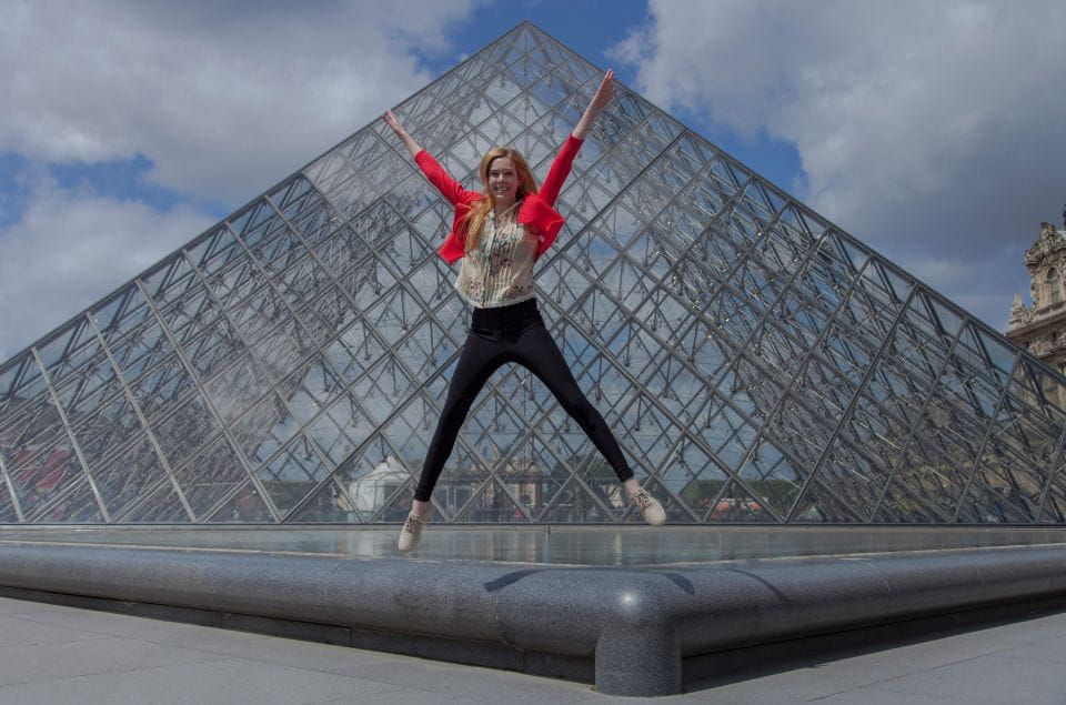 Paris: 1h40min Photoshoot in City Centre - Professional - Accessibility and Private Group